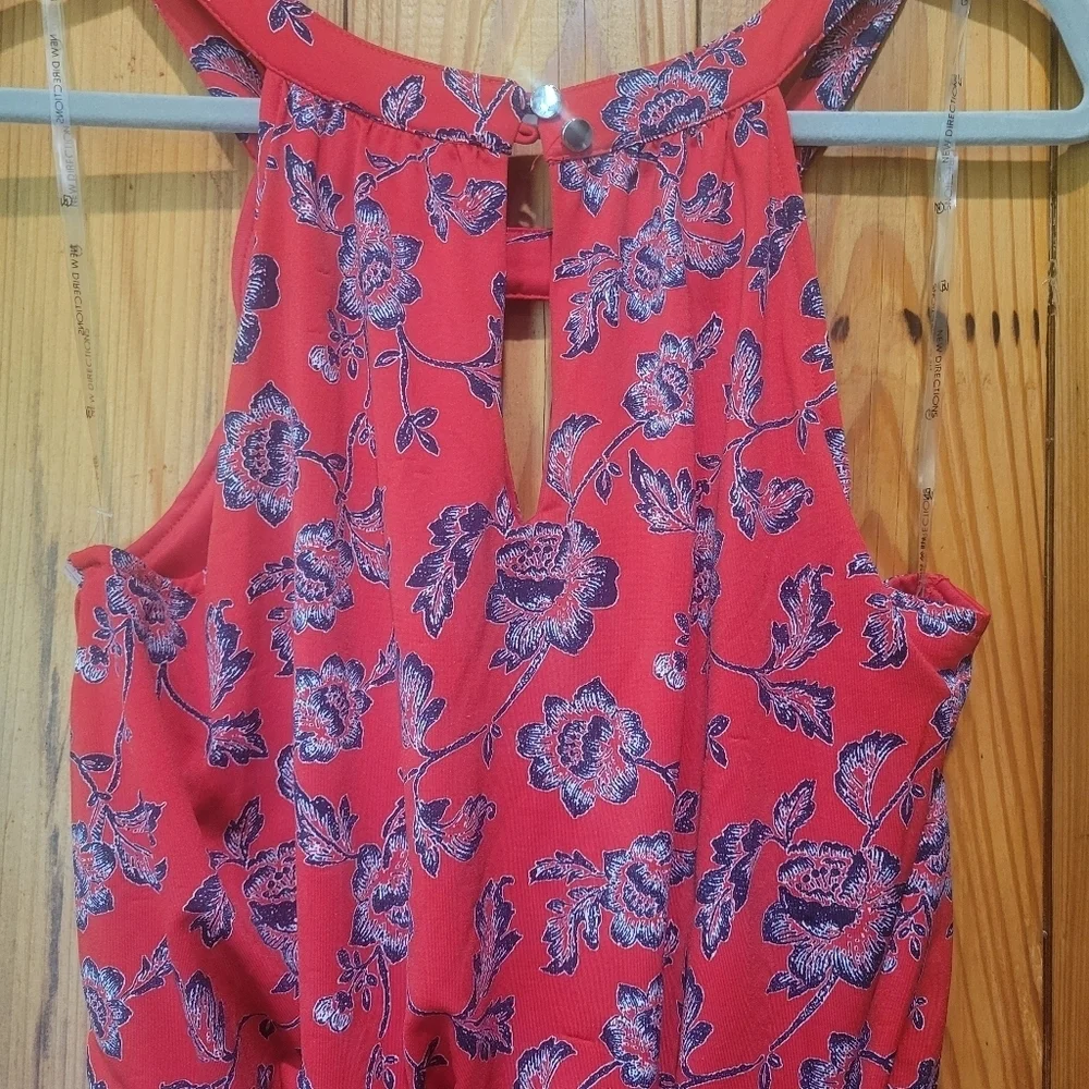 New Directions Red Cut Out Pleated Jumpsuit - Picture 4 of 15